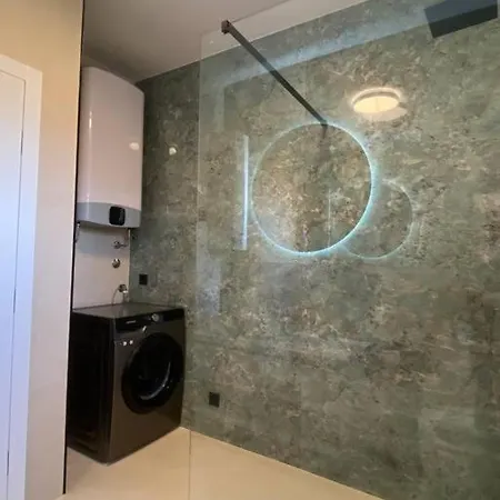 Luxury Apartment With Jacuzzi Podstrana Exterior photo