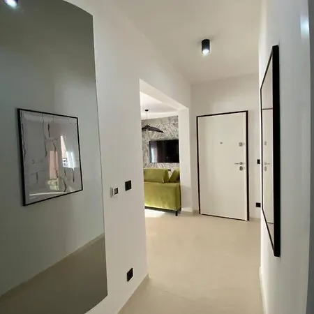 Luxury Apartment With Jacuzzi Podstrana Exterior photo
