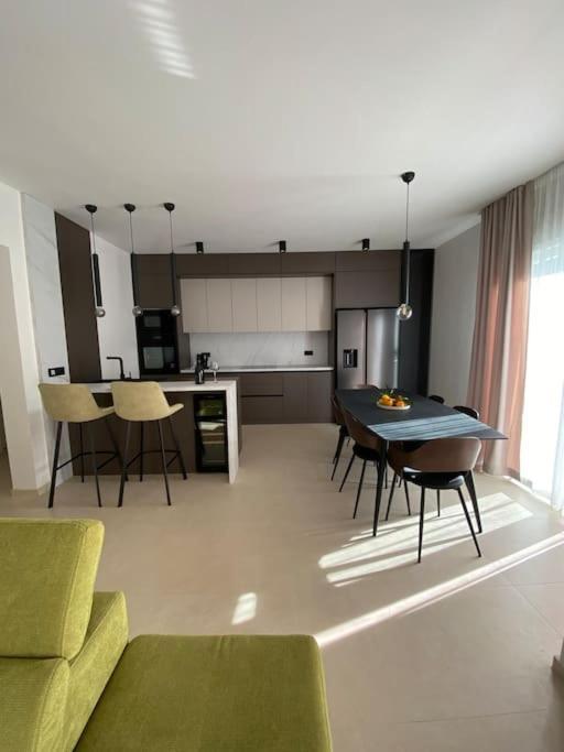 Apartment Luxury With Jacuzzi