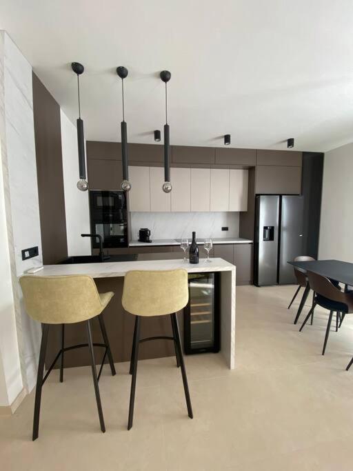 Luxury With Jacuzzi Apartment Podstrana